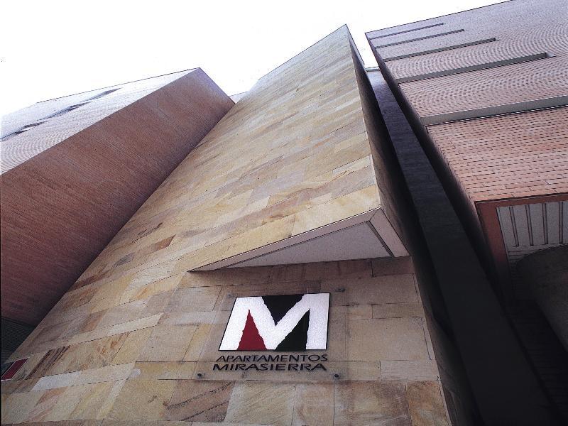 Suites Sercotel Mirasierra Pamplona Dış mekan fotoğraf